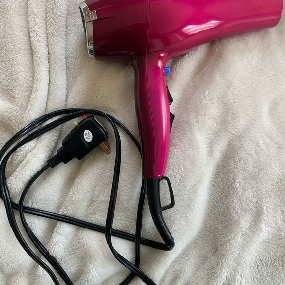 InfinitiPro Blow Dryer by Conair - Picture 3 of 4
